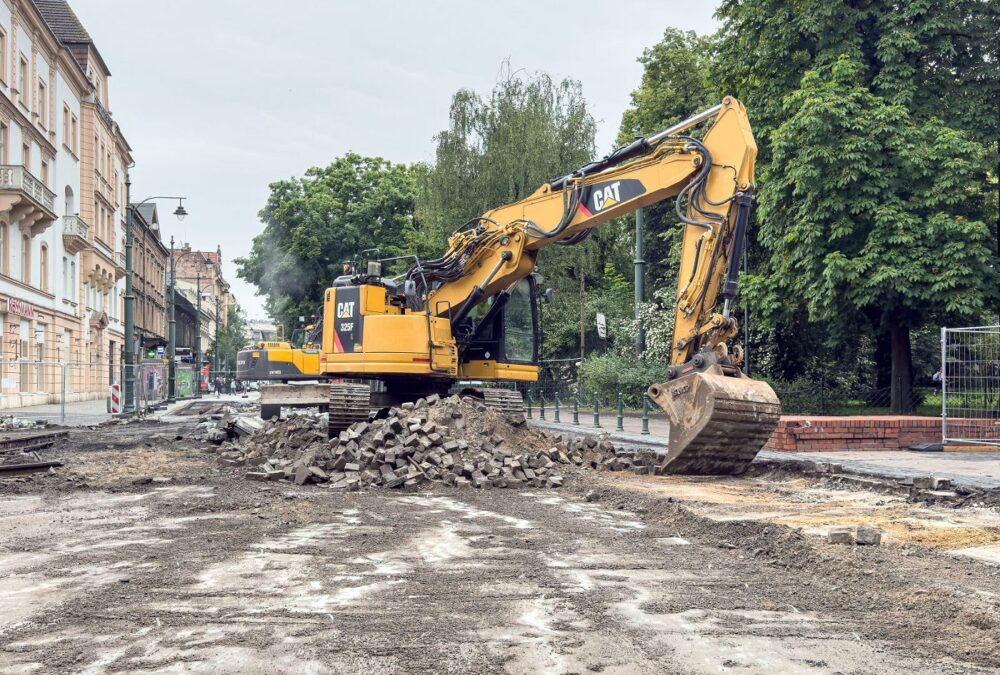 Roboty rozbiórkowe w zakresie nawierzchni drogowo-torowej wzłud I obwodnicy (ul. Podwale - ul. Dunajewskiego).